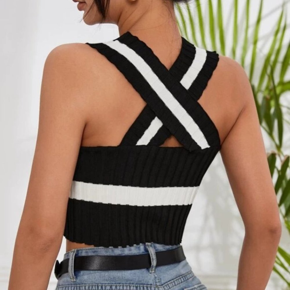 Colorblock Black white Ribbed Cropped tank top V-neck Knit Halter - Picture 4 of 7